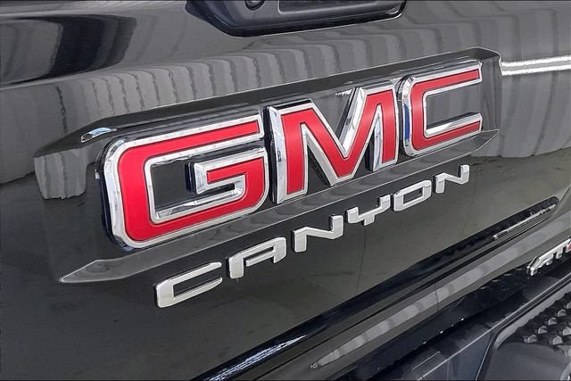 New 2025 GMC Canyon AT4 w/ Off-Road Front Bumper Package AWD/4WD image 17