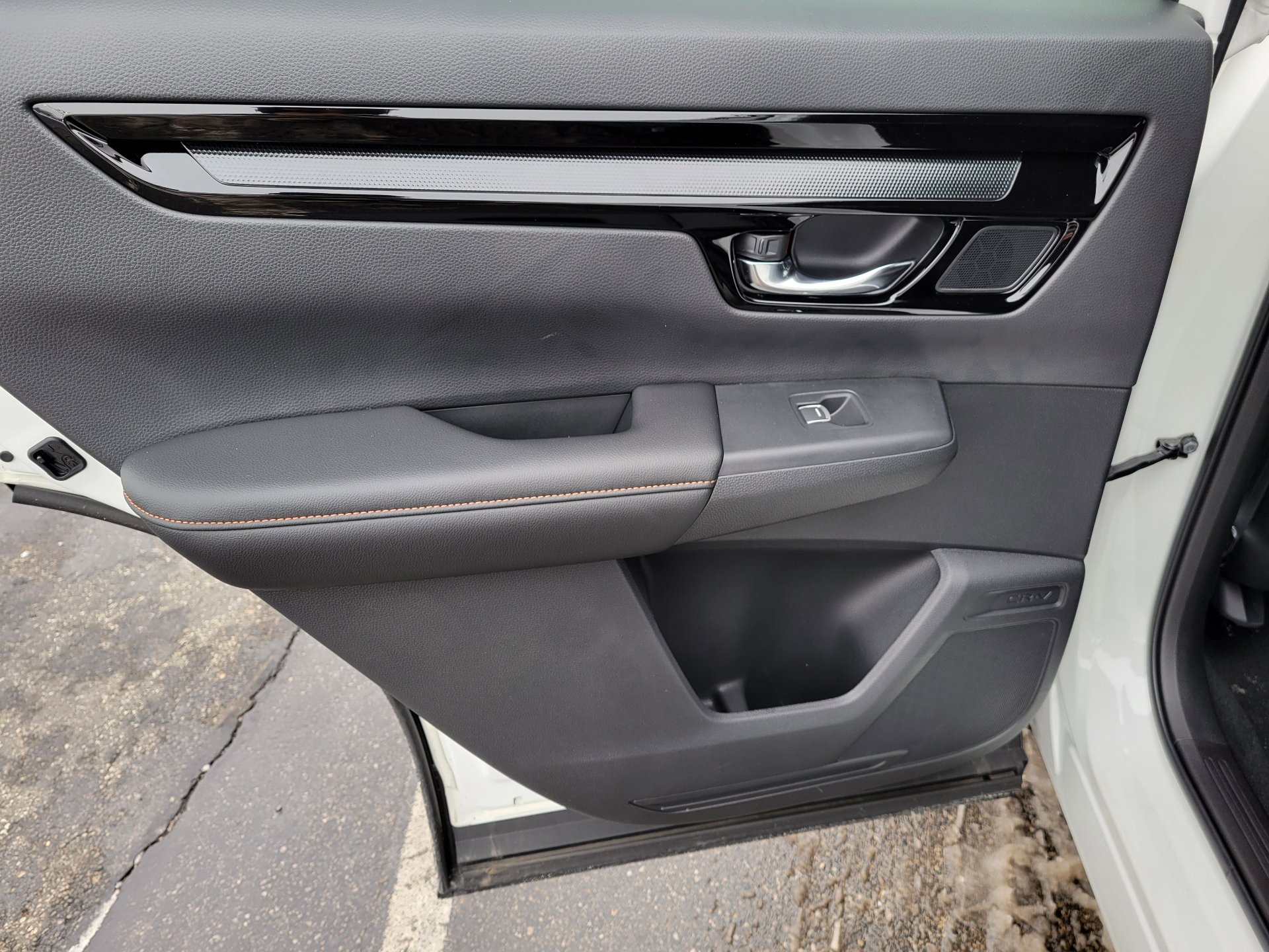 Certified 2025 Honda CR-V Sport Touring image 14