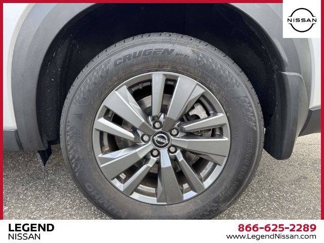 Used 2024 Nissan Pathfinder S AWD/4WD image 9