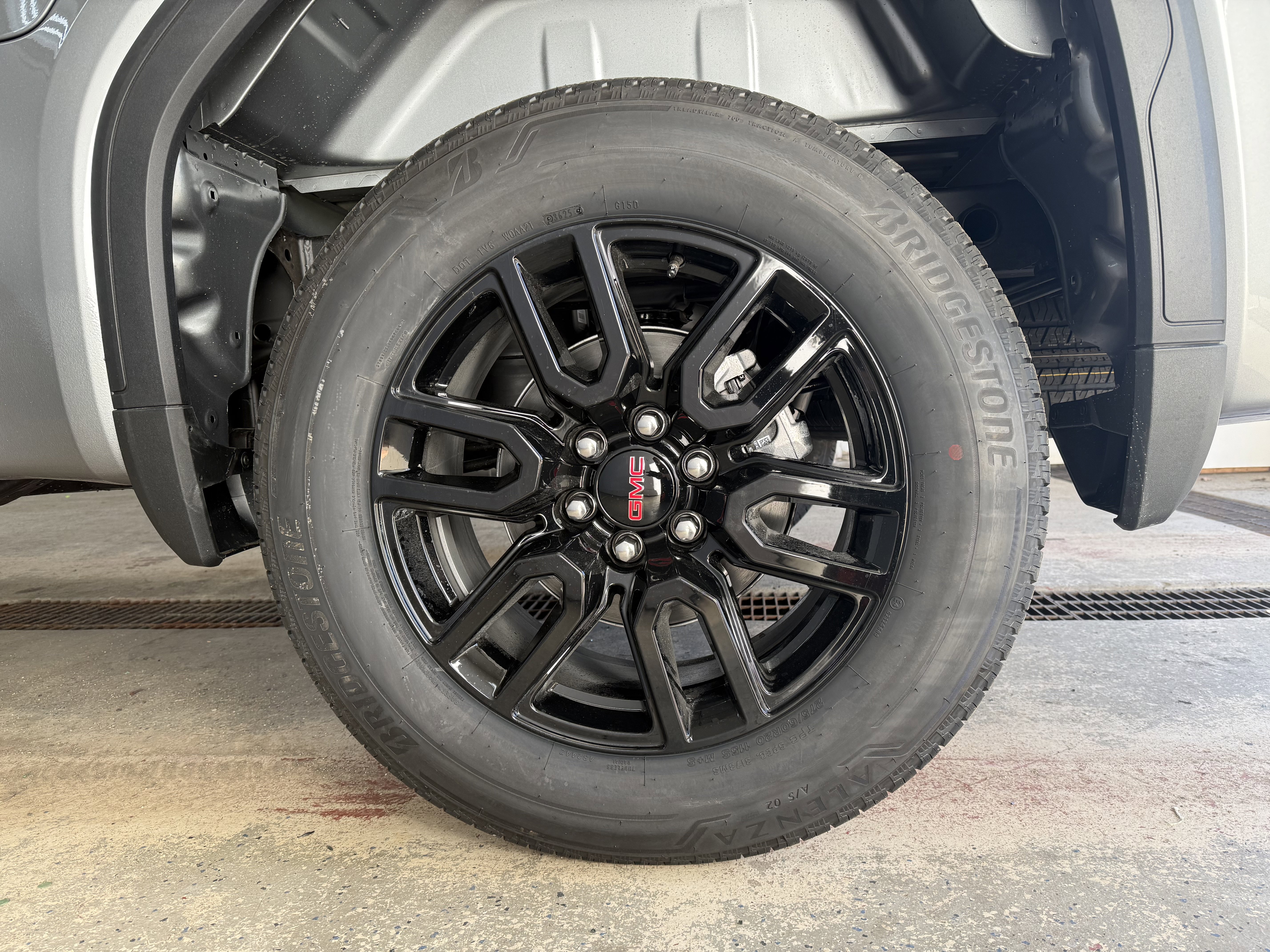 New 2026 GMC Sierra 1500 Elevation image 9