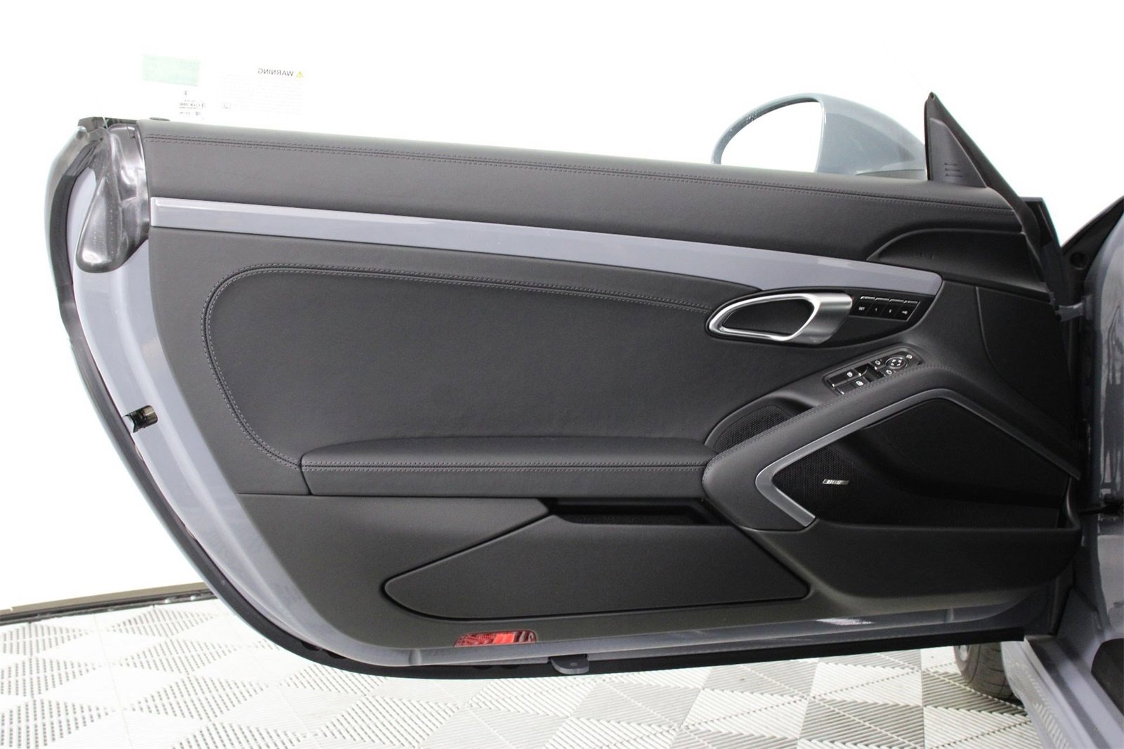 New 2025 Porsche 718 Boxster GTS image 18