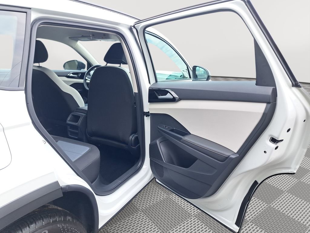 New 2025 Volkswagen Taos S image 15