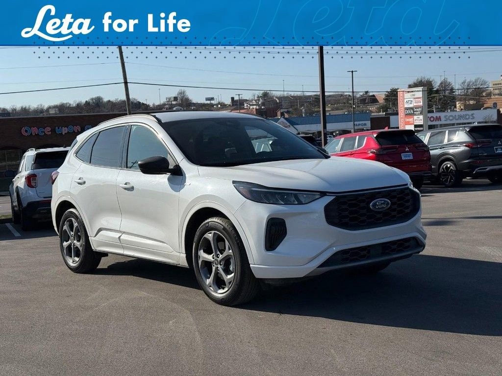 Used 2024 Ford Escape ST-Line image 1