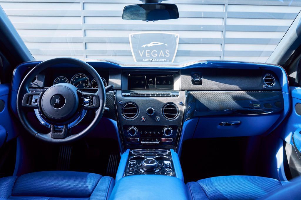 Used 2021 Rolls-Royce Cullinan Black Badge image 68