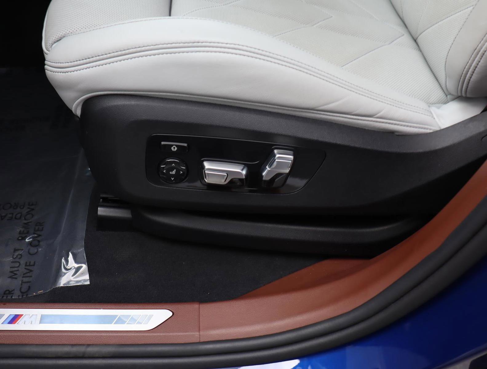 Used 2023 BMW XM image 21