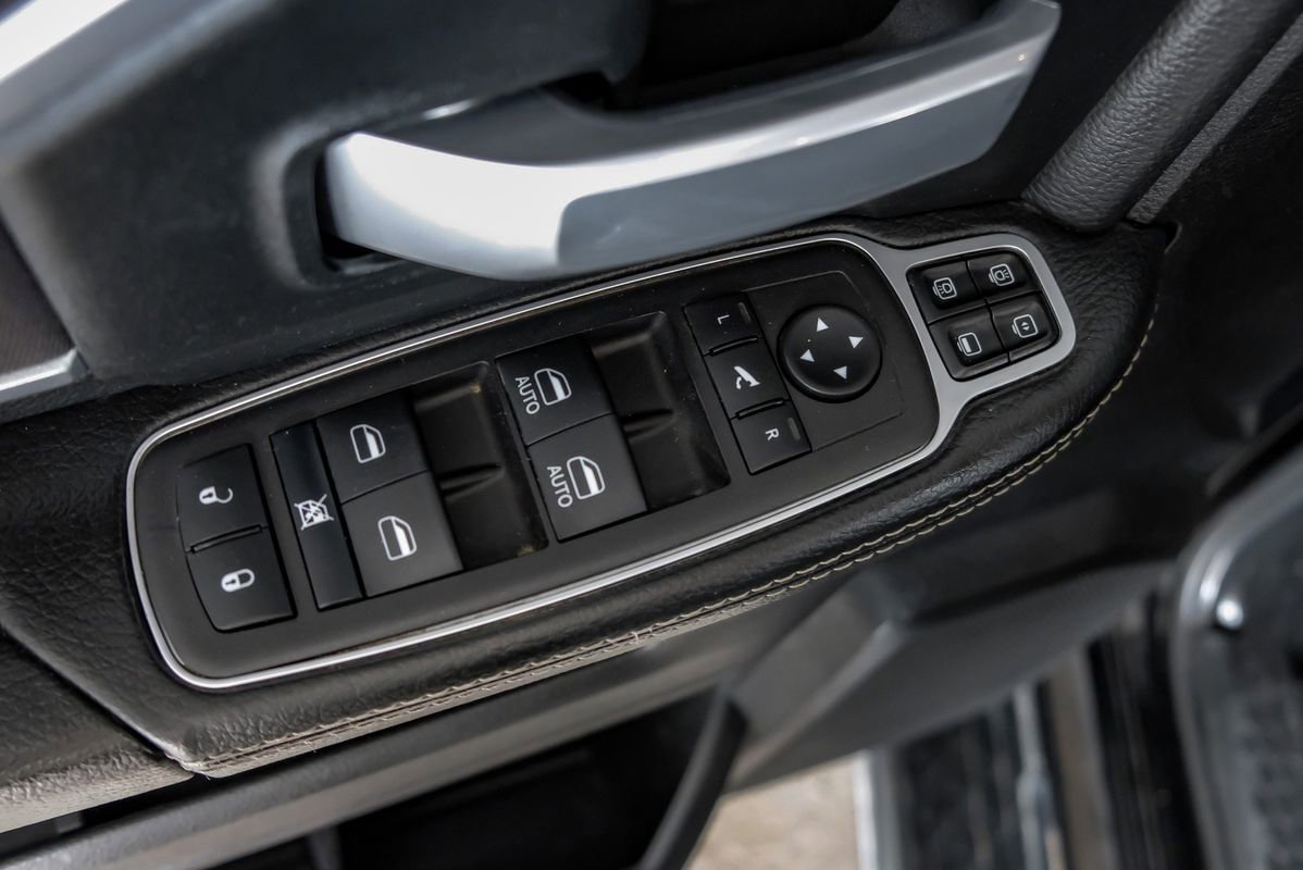 Used 2024 RAM 2500 Big Horn AWD/4WD image 43