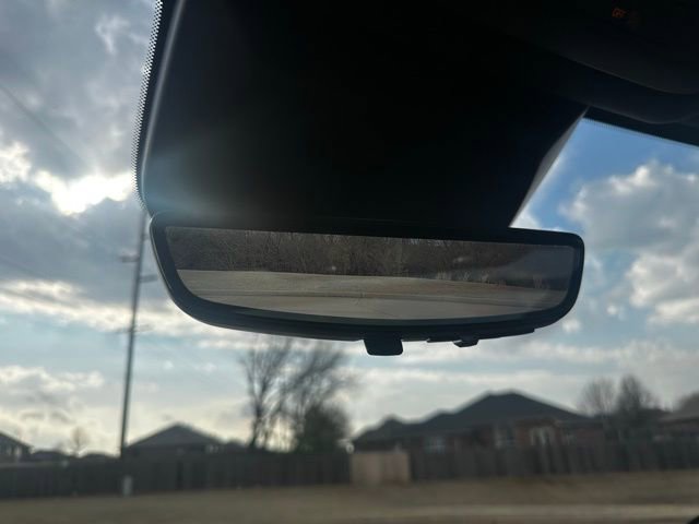 Used 2023 Cadillac Escalade ESV Premium Luxury image 17