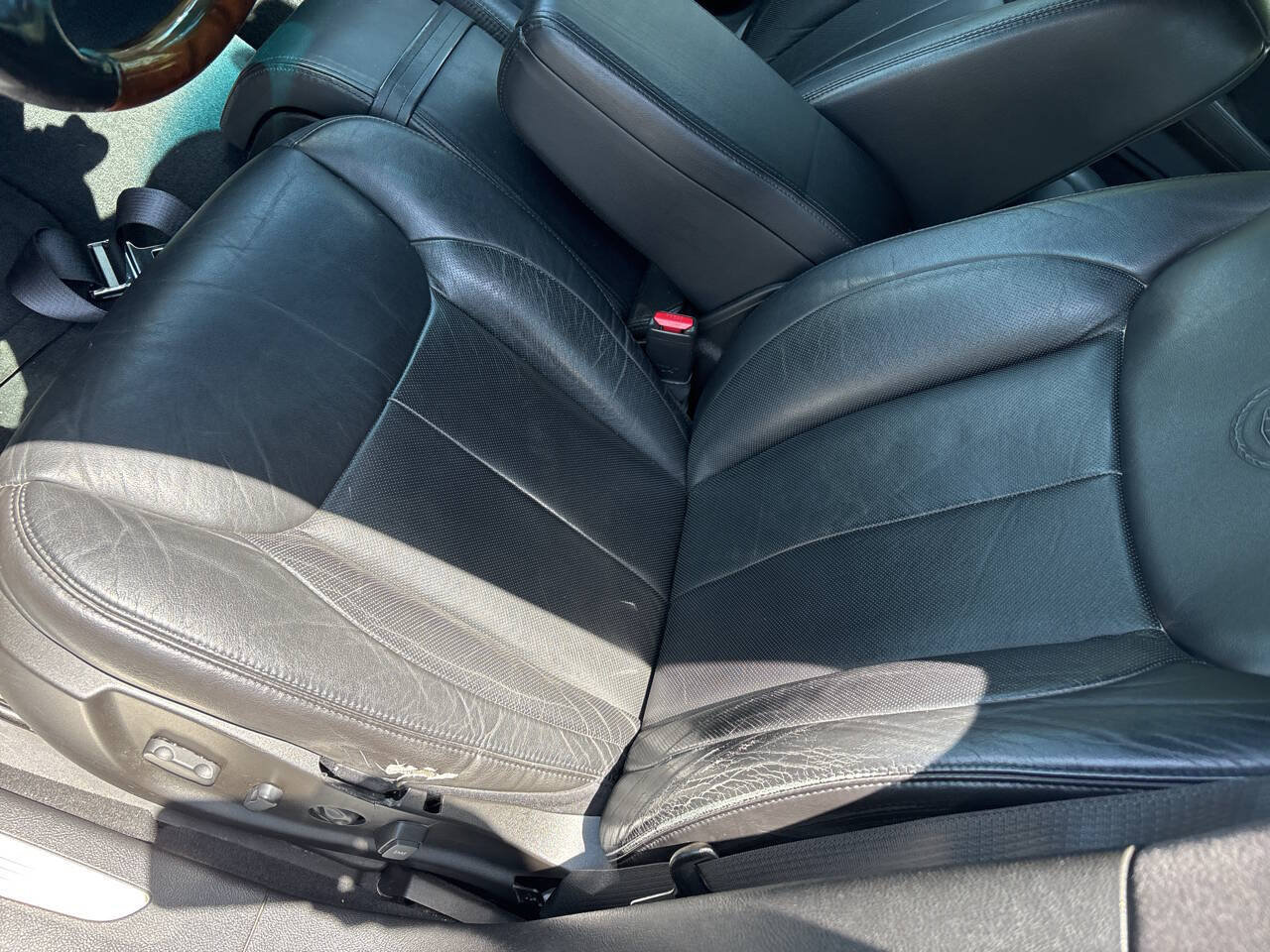 Used 2007 Cadillac DTS Luxury II FWD image 17
