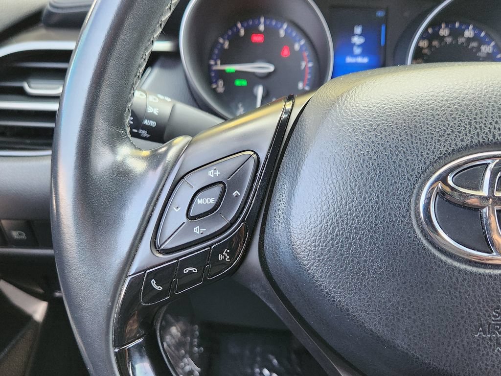 Used 2018 Toyota C-HR XLE FWD image 17