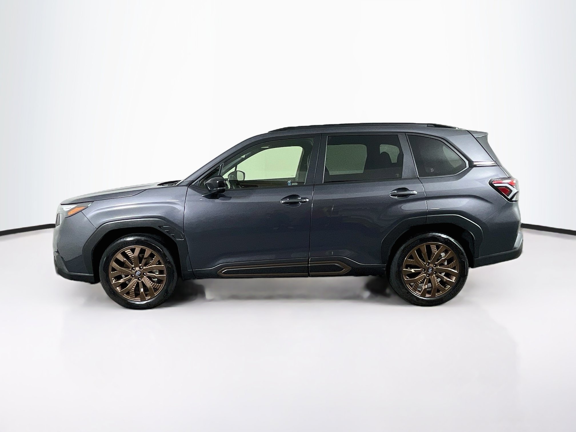 Used 2025 Subaru Forester Sport w/ Popular Package #2 AWD/4WD image 4