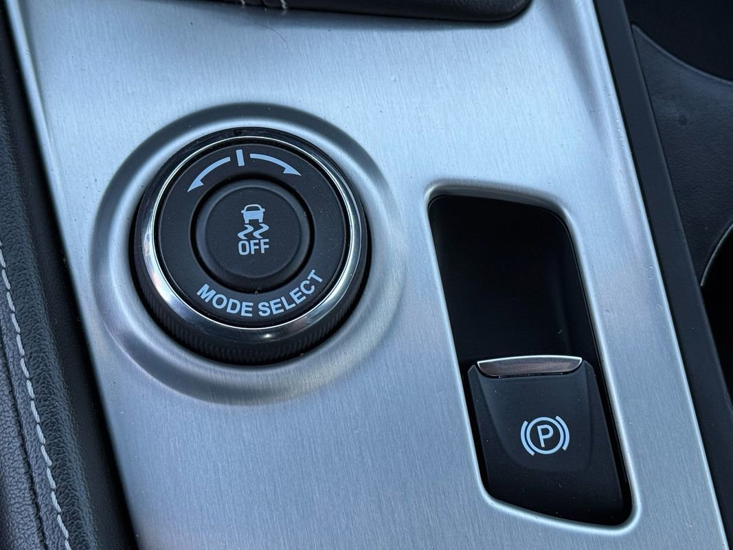 Used 2016 Chevrolet Corvette Stingray Coupe w/ 2LT Preferred Equipment Group image 34