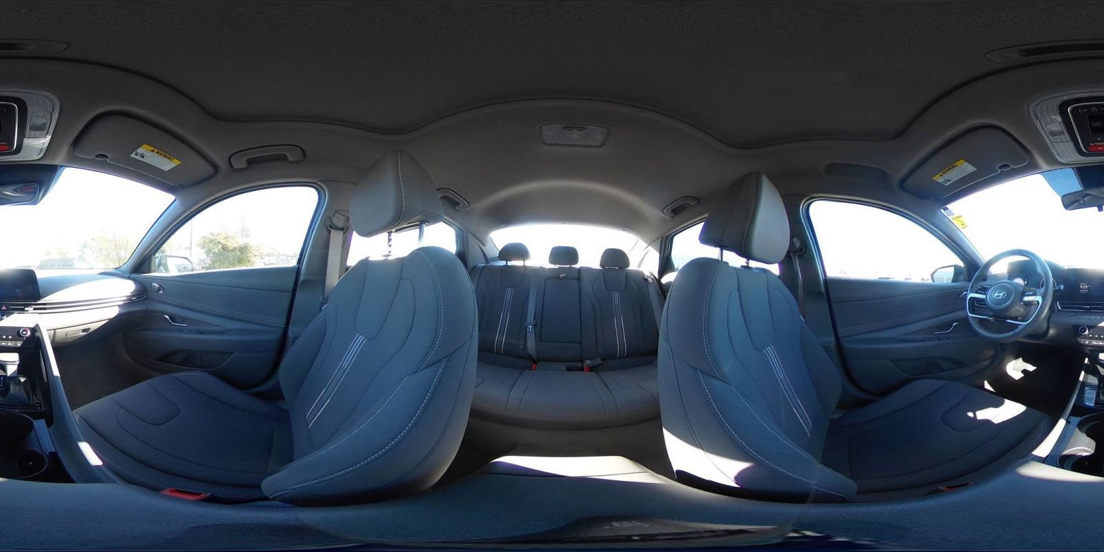 Used 2025 Hyundai Elantra SEL image 43