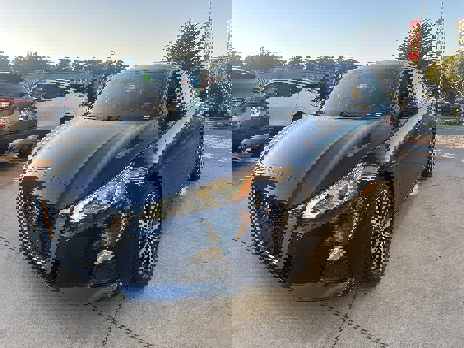 Used 2019 Nissan Altima 2.5 SR image 3