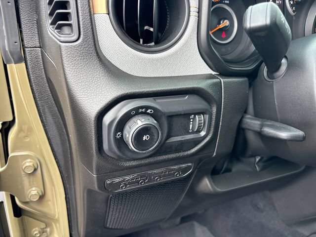 Used 2025 Jeep Wrangler Unlimited Sport AWD/4WD image 15
