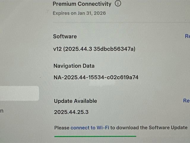 Used 2023 Tesla Model 3 Standard Range image 29