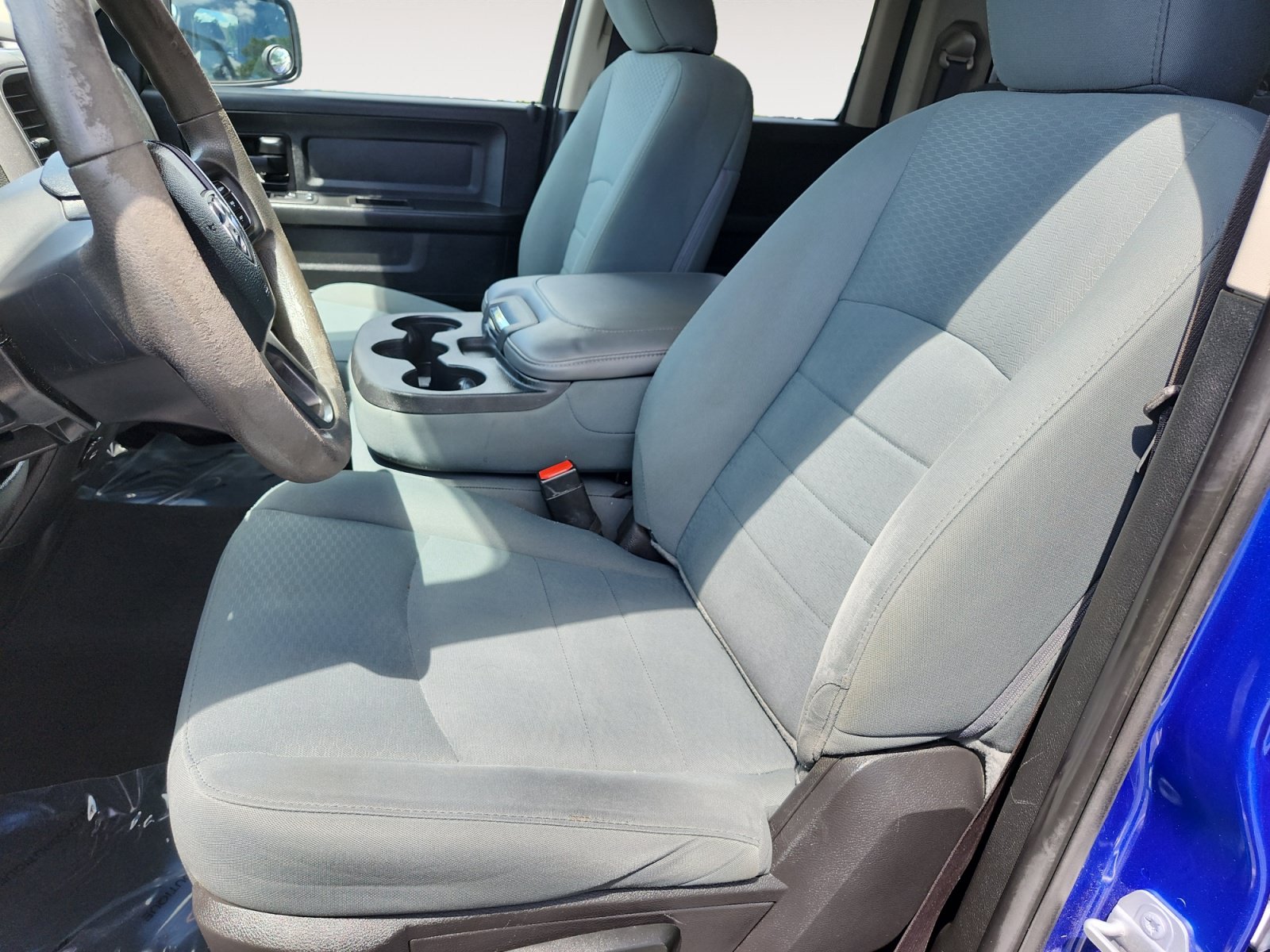 Used 2019 RAM 1500 Express w/ Express Value Package AWD/4WD image 9