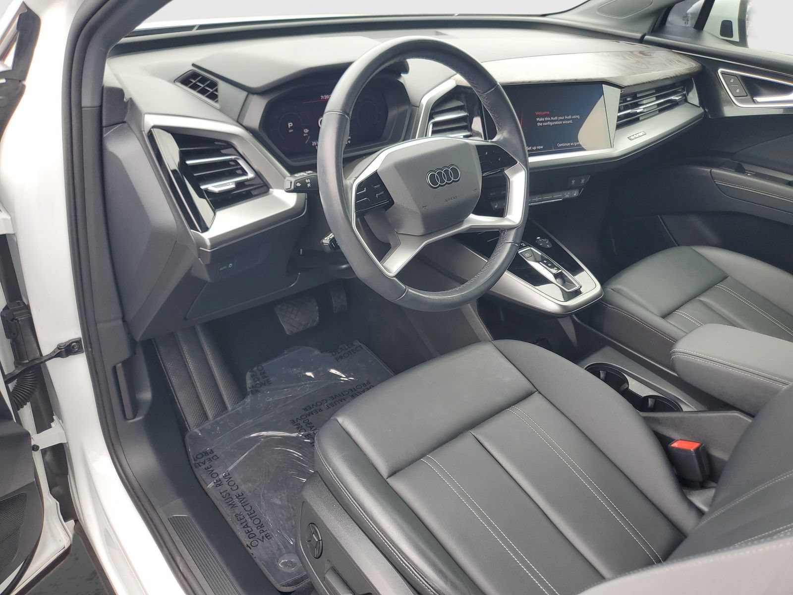 Used 2024 Audi Q4 e-tron Premium w/ Convenience Package AWD/4WD image 18