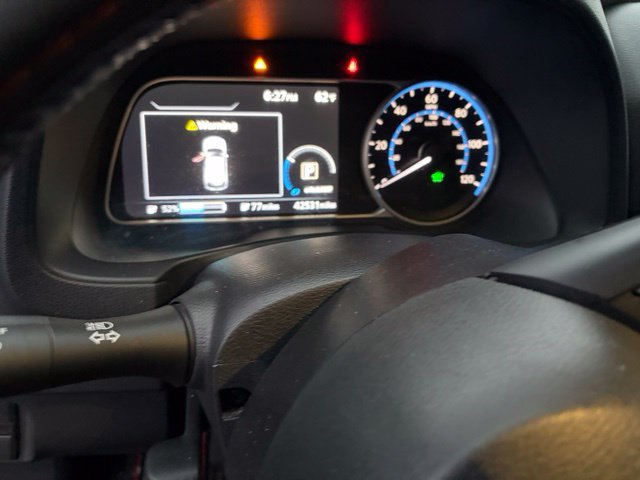 Used 2020 Nissan Leaf SV w/ Protection Package FWD image 11