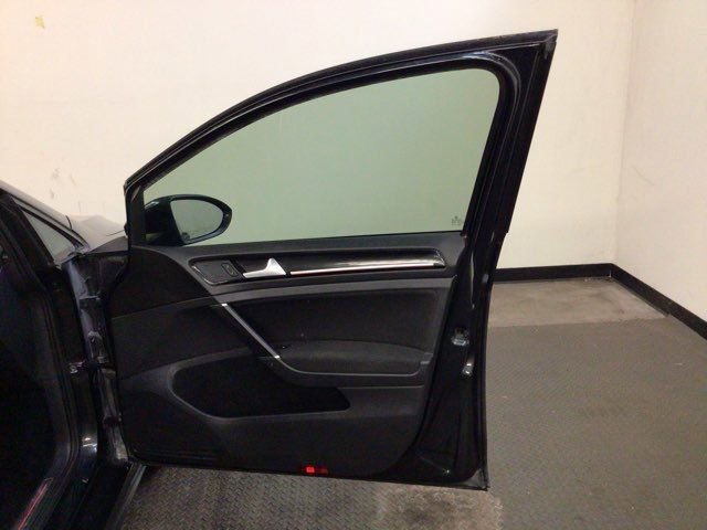 Used 2017 Volkswagen GTI S image 8