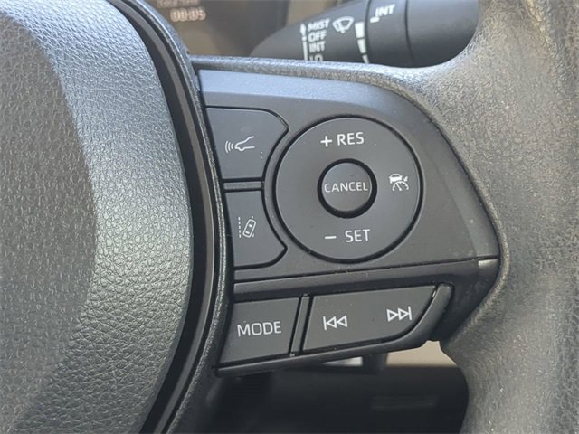 Used 2022 Toyota Corolla LE image 23