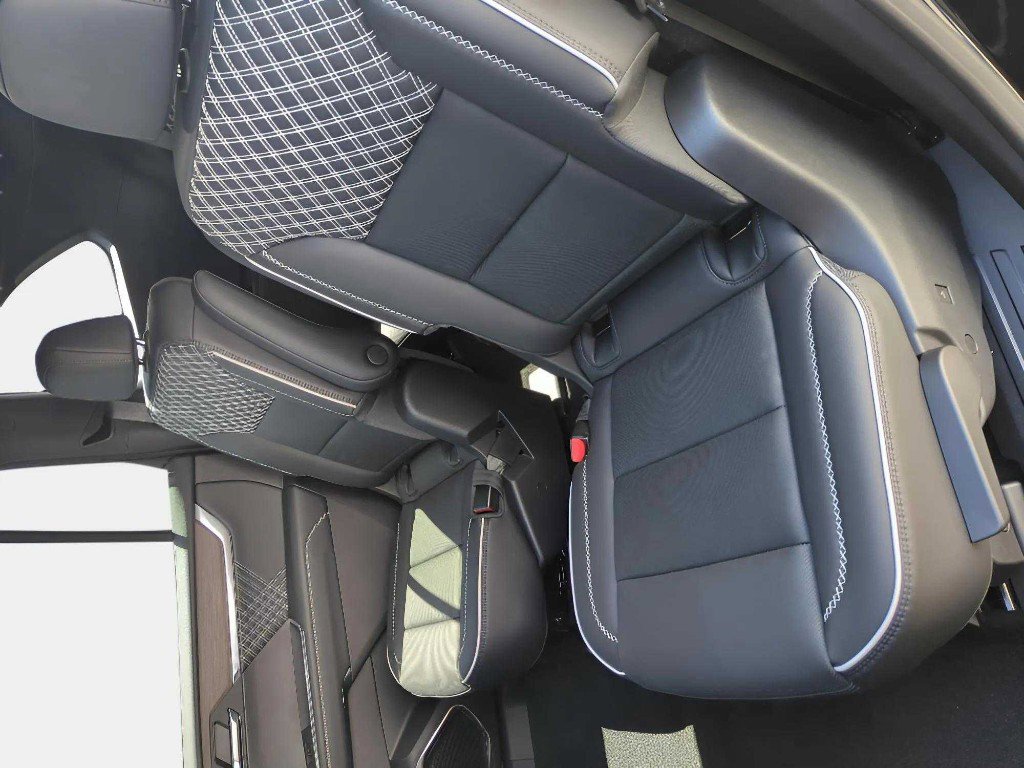 New 2025 GMC Acadia Denali w/ Super Cruise Package image 14