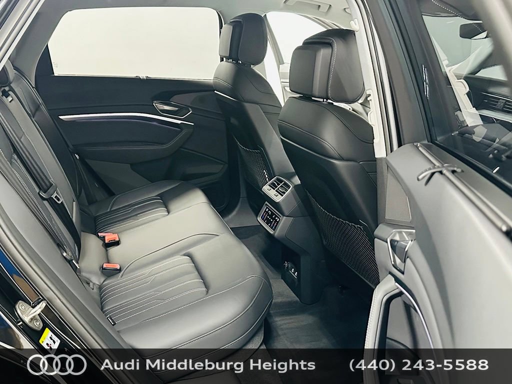 Certified 2024 Audi Q8 e-tron Prestige w/ Prestige Package AWD/4WD image 30