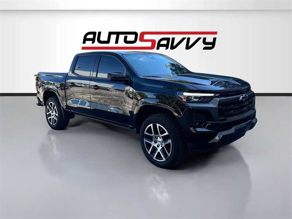 Used 2024 Chevrolet Colorado Z71 w/ Z71 Convenience Package 2 image 1