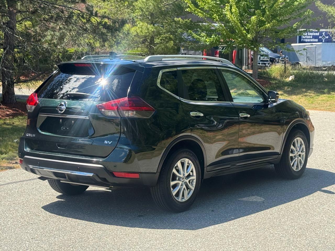 Used 2020 Nissan Rogue SV FWD image 5
