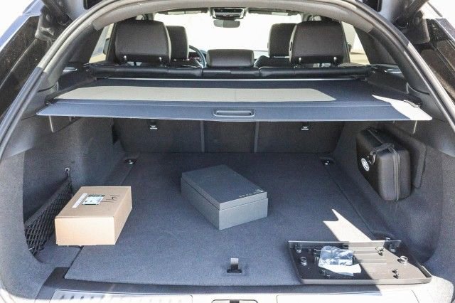 New 2026 Land Rover Range Rover Velar Dynamic SE image 24
