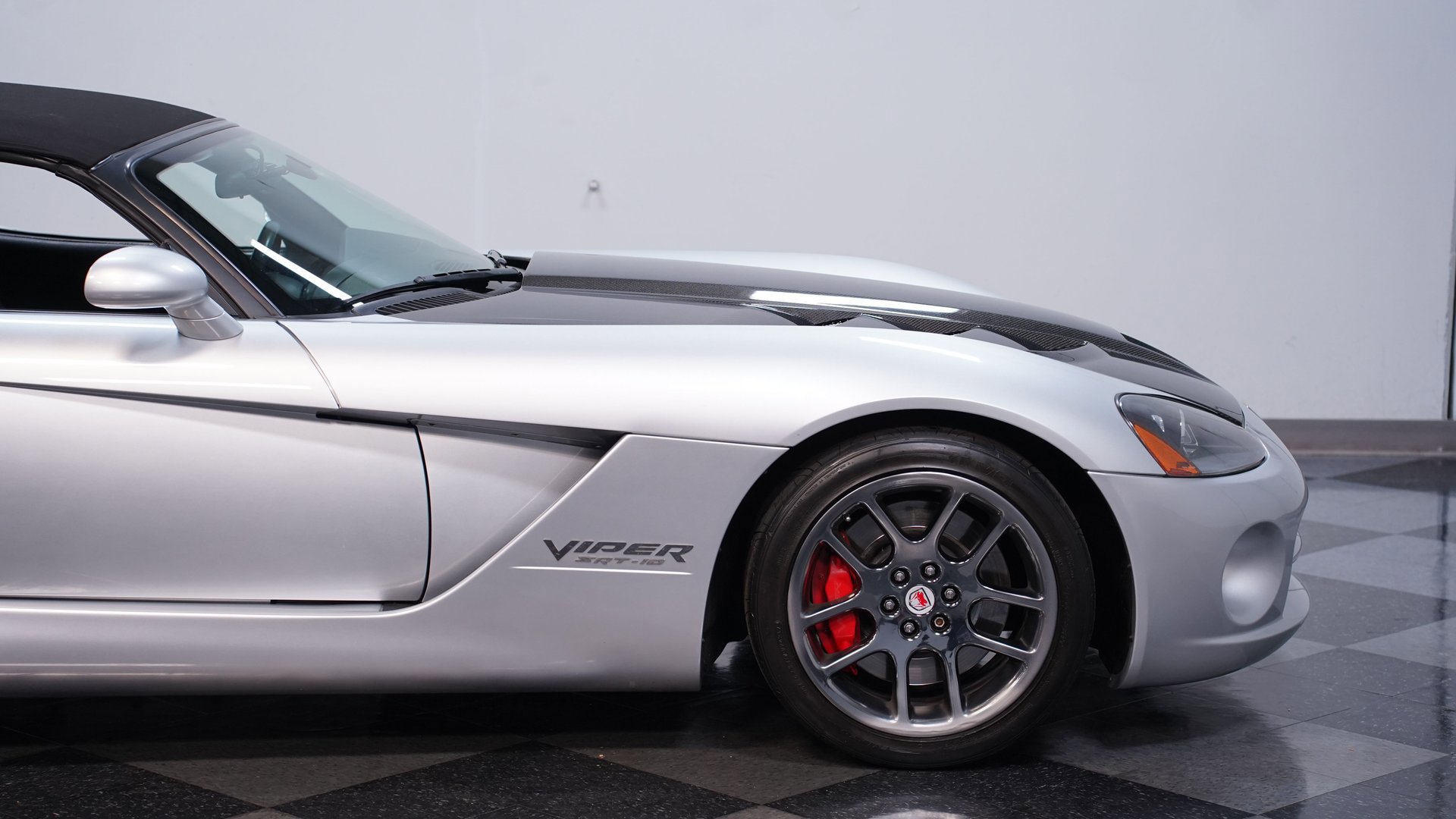 Used 2005 Dodge Viper SRT-10 image 27