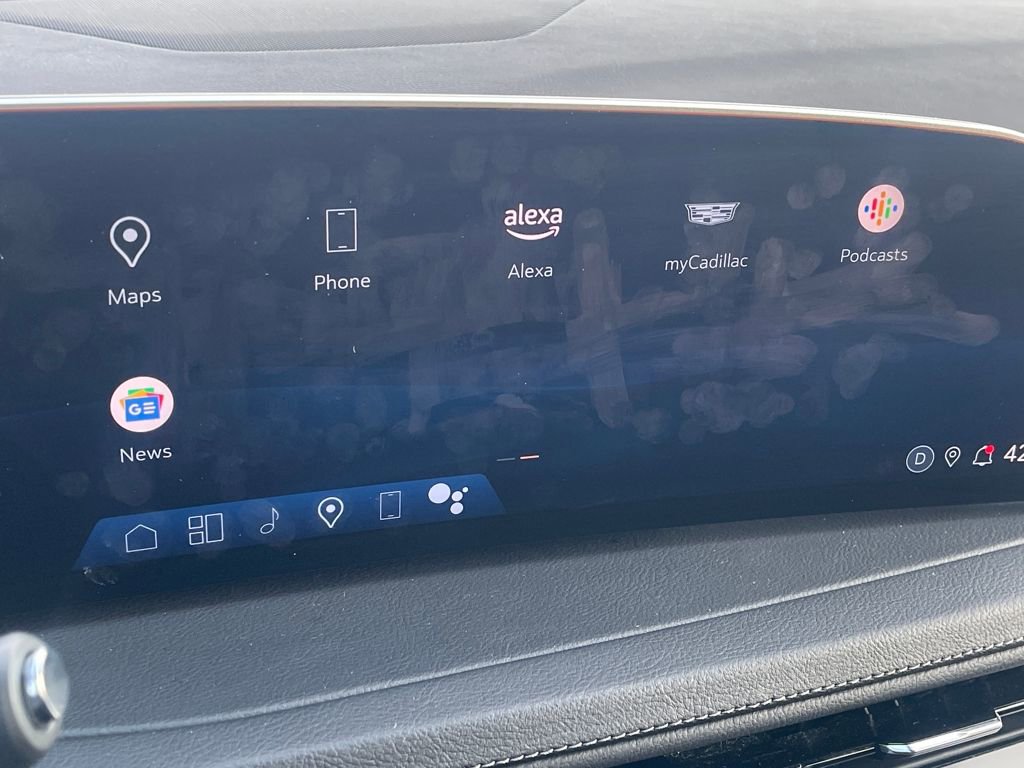 Used 2025 Cadillac XT4 Premium Luxury image 26