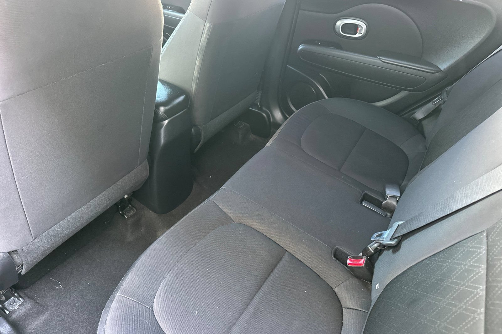 Used 2015 Kia Soul FWD image 13