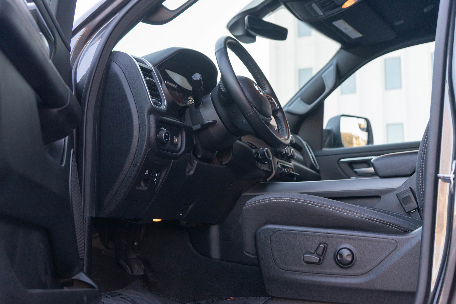 Used 2022 RAM 1500 Big Horn image 13