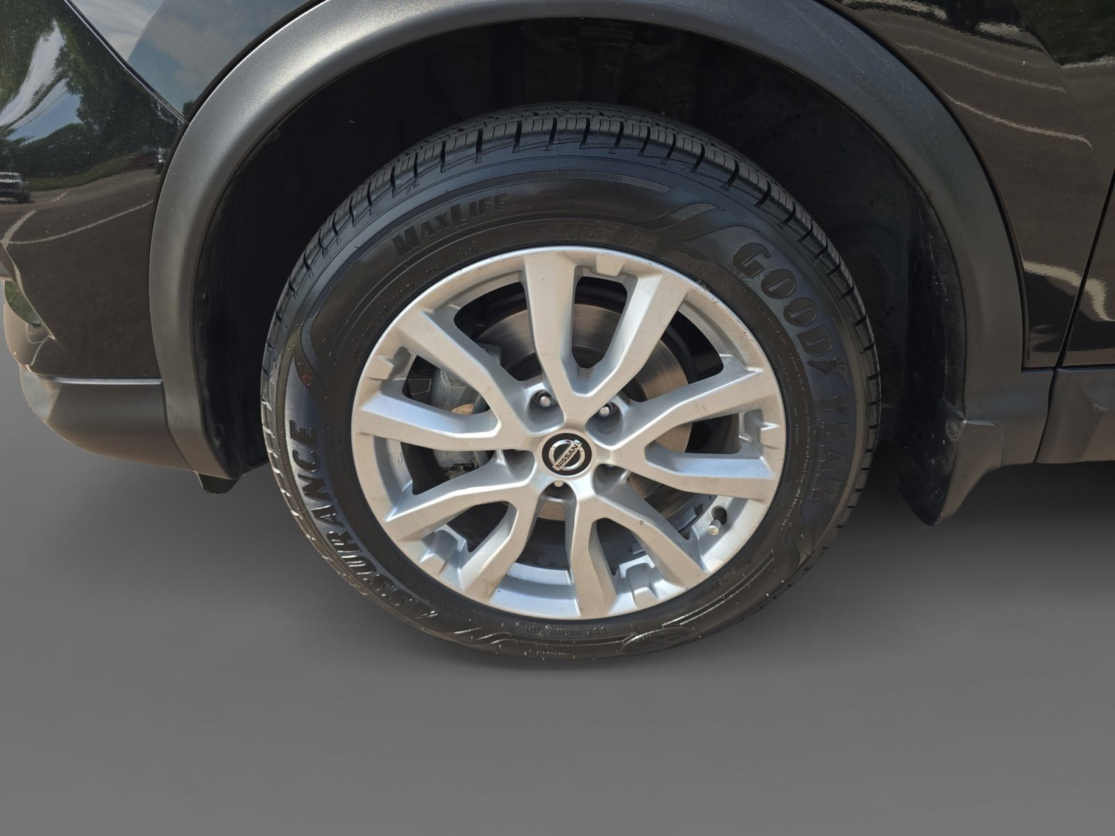 Certified 2022 Nissan Rogue Sport SV FWD image 10