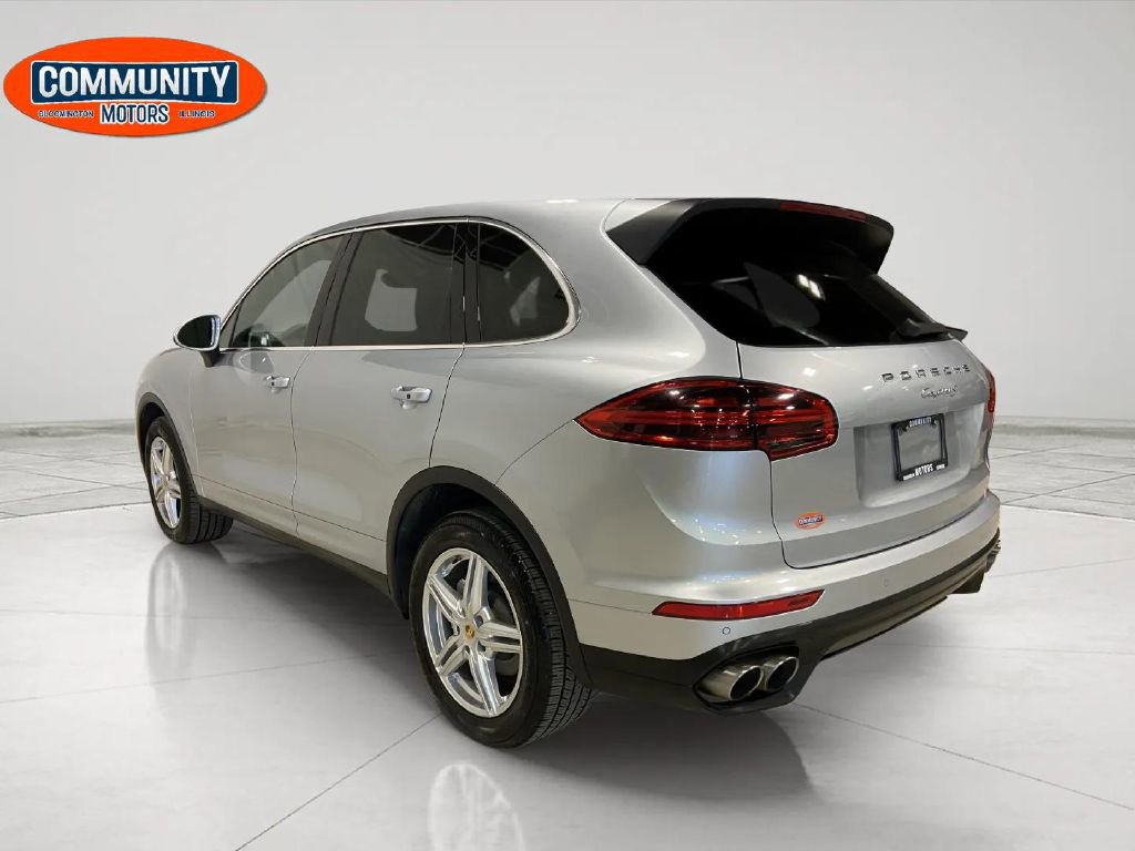 Used 2017 Porsche Cayenne S AWD/4WD image 4