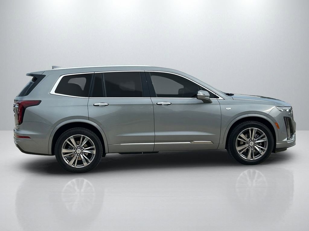 Used 2023 Cadillac XT6 Luxury FWD image 4
