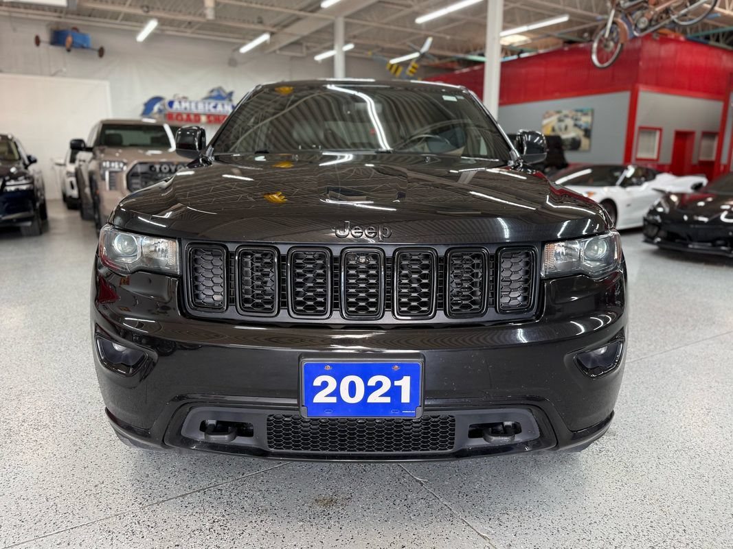 Used 2021 Jeep Grand Cherokee Altitude AWD/4WD image 8