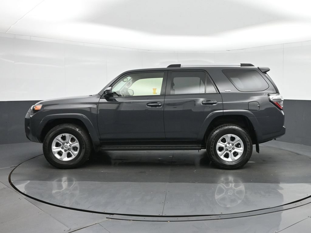 Used 2024 Toyota 4Runner SR5 AWD/4WD image 4