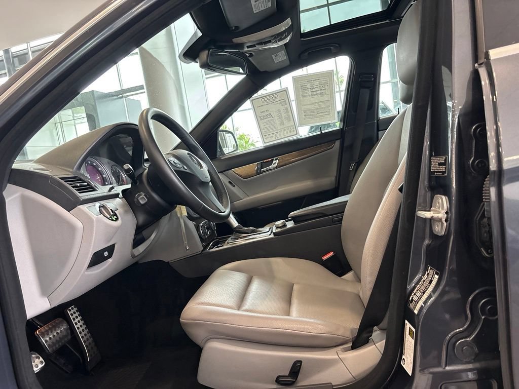 Used 2008 Mercedes-Benz C 350 Sport image 15