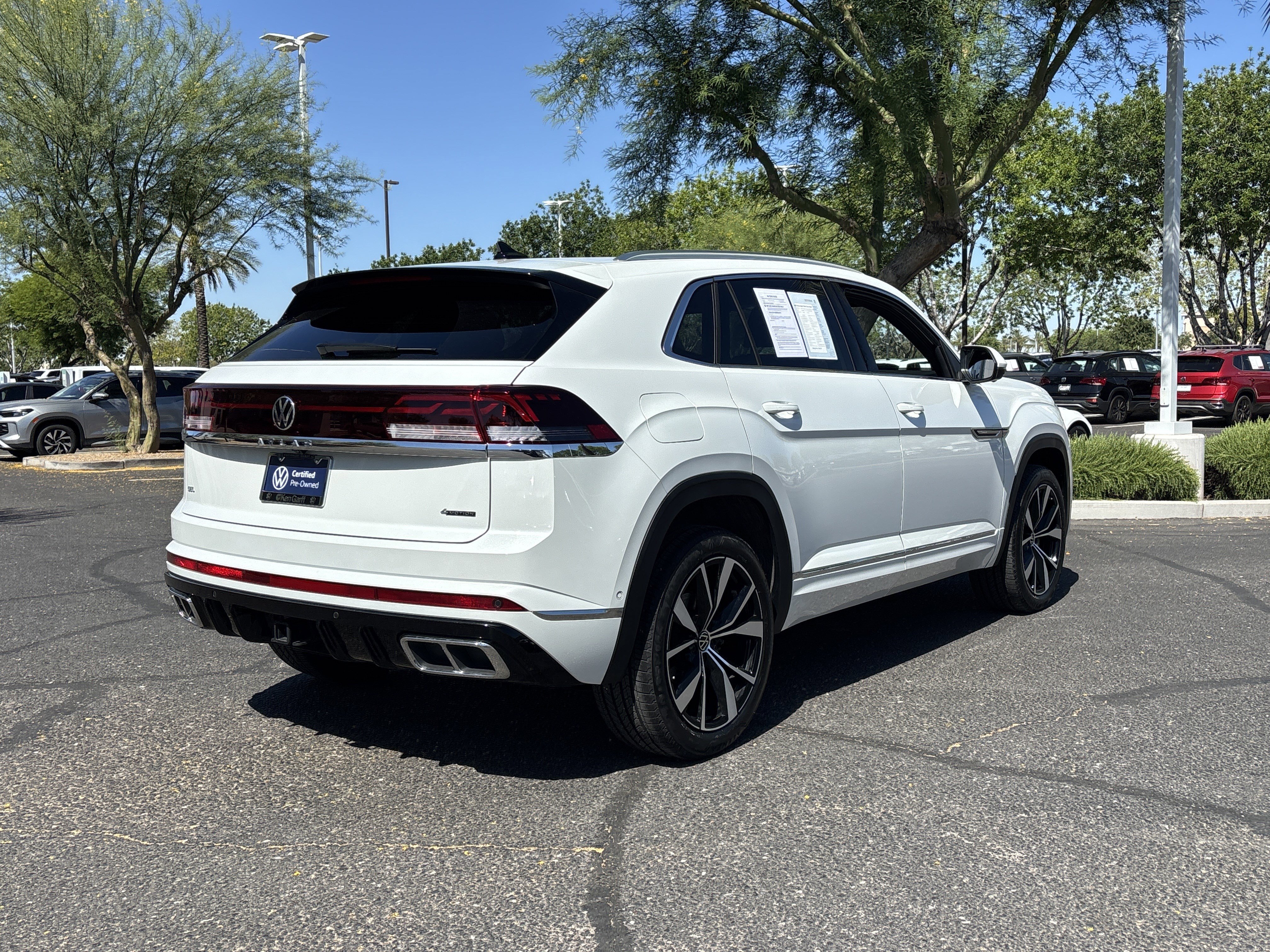 Used 2025 Volkswagen Atlas Cross Sport SEL Premium R-Line image 4