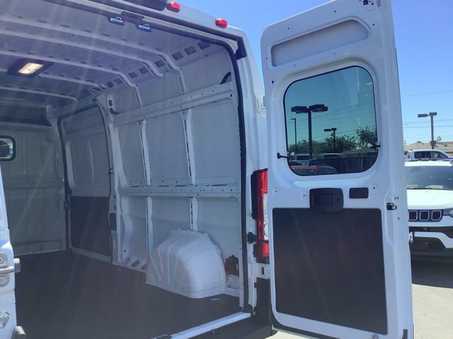 Used 2025 RAM ProMaster 2500 w/ Convenience Group FWD image 22
