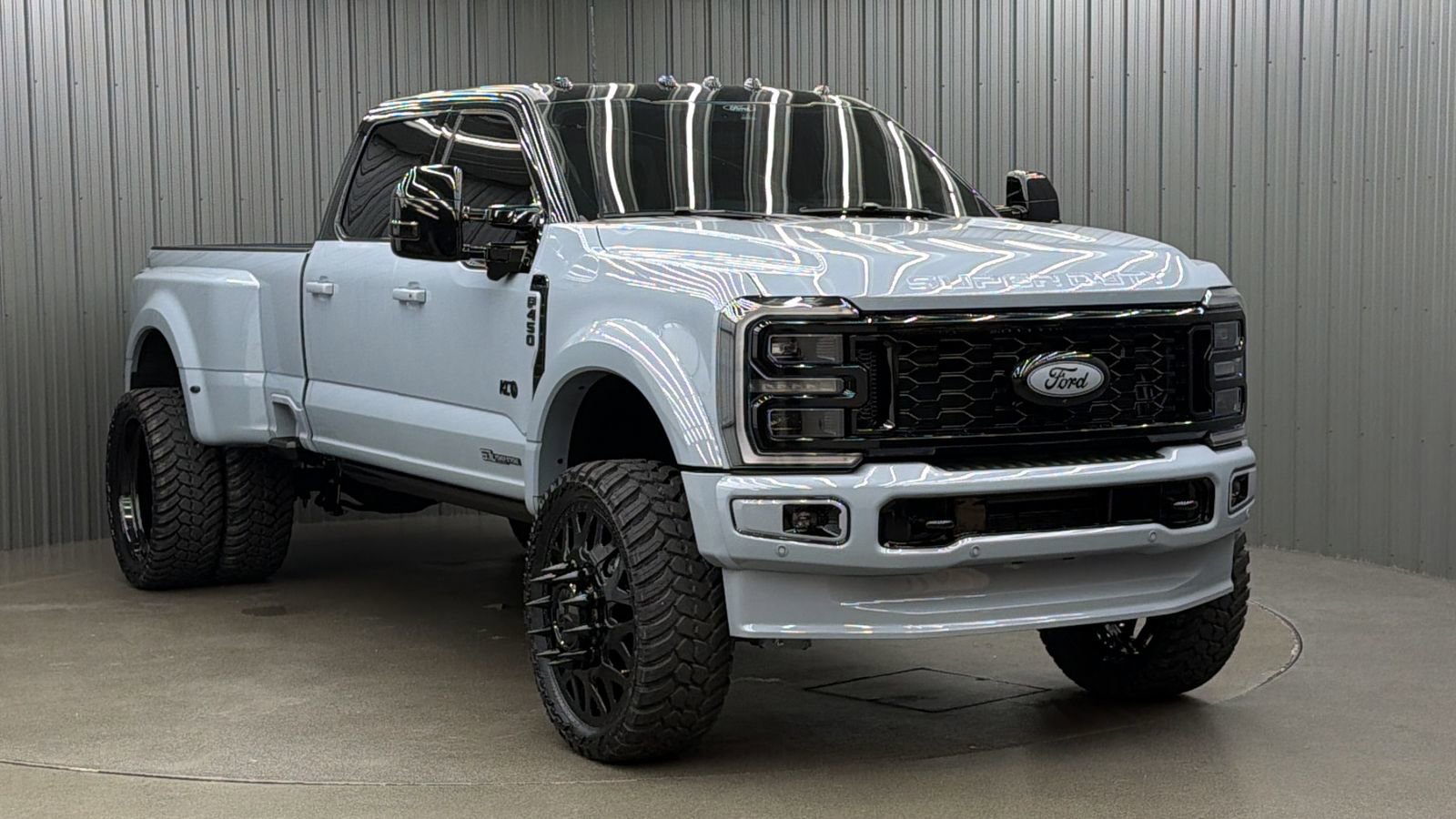 Used 2026 Ford F450 Platinum w/ Platinum Plus Package image 7