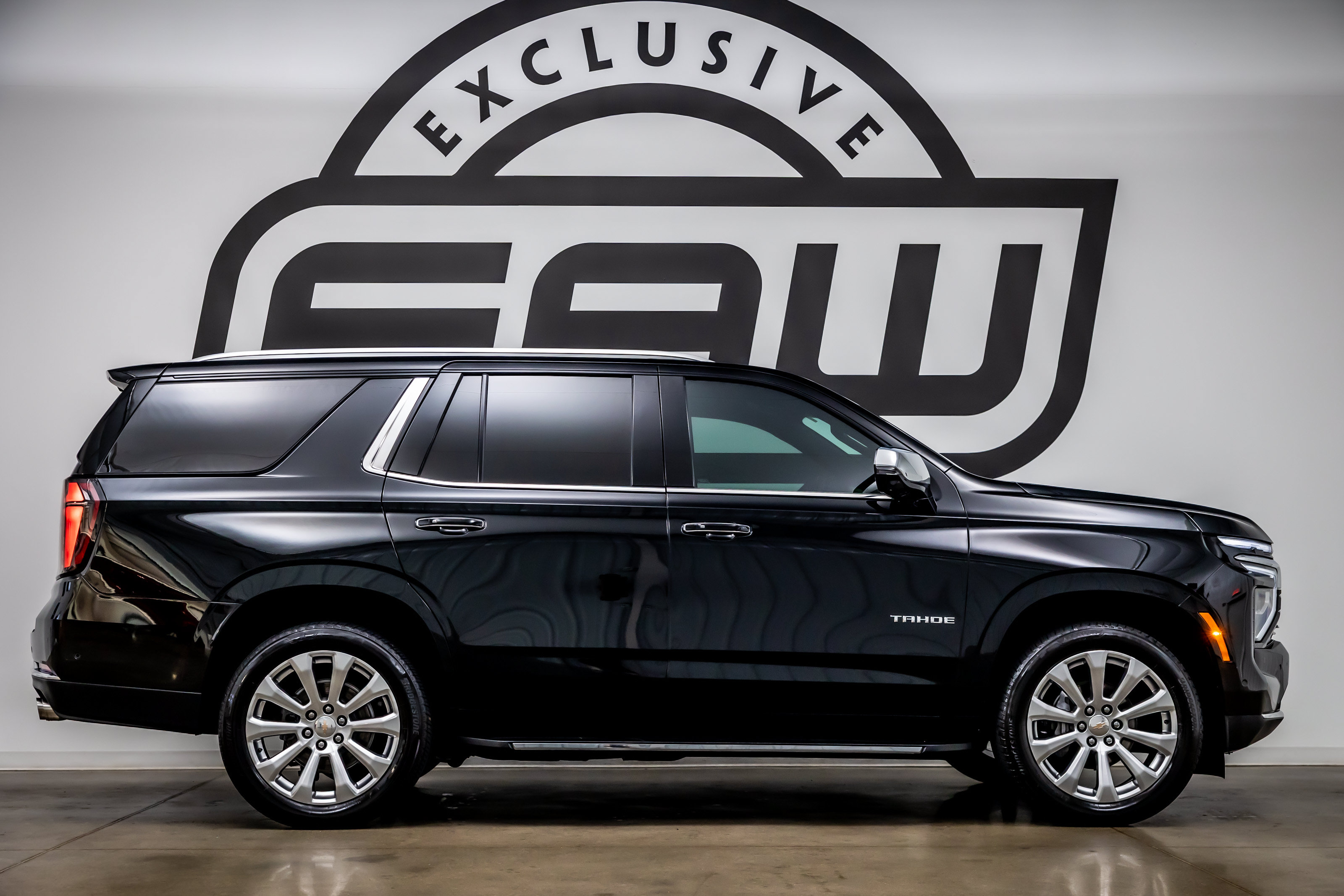 Used 2025 Chevrolet Tahoe Premier RWD image 9