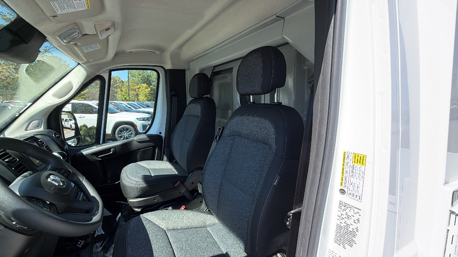 New 2026 RAM ProMaster 3500 w/ Convenience Group FWD image 17