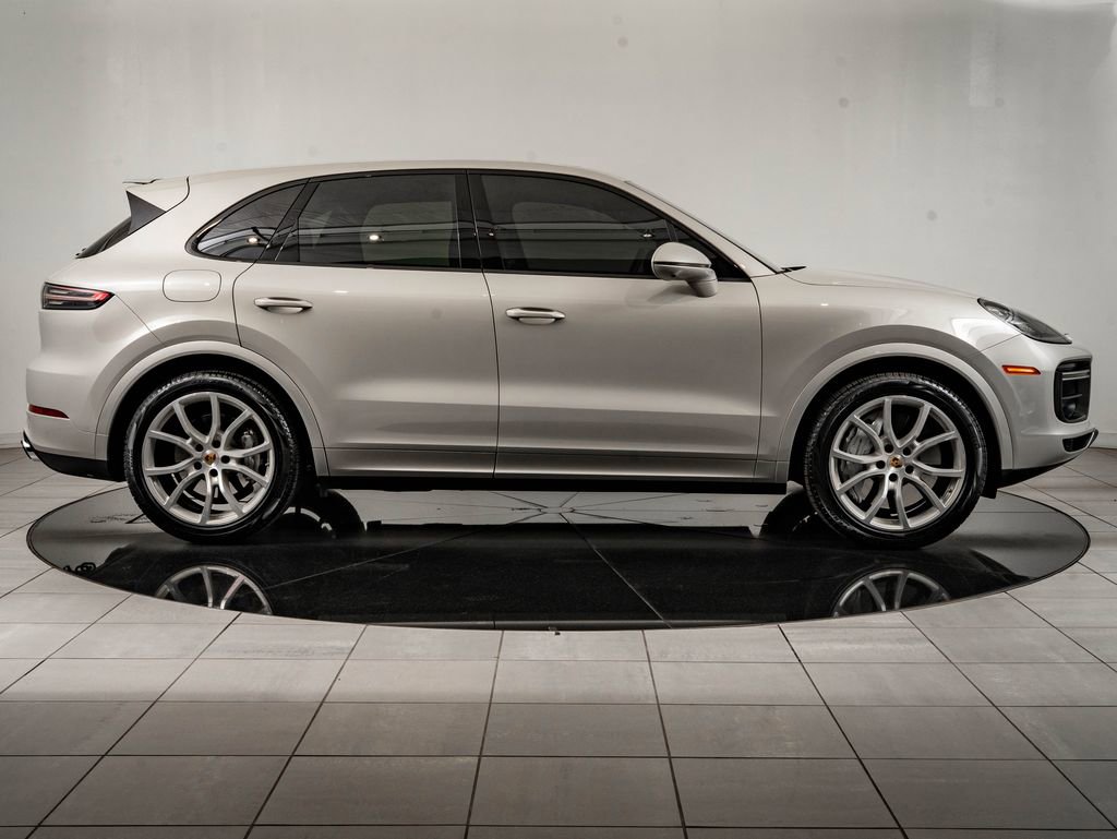 Certified 2021 Porsche Cayenne Turbo AWD/4WD image 9