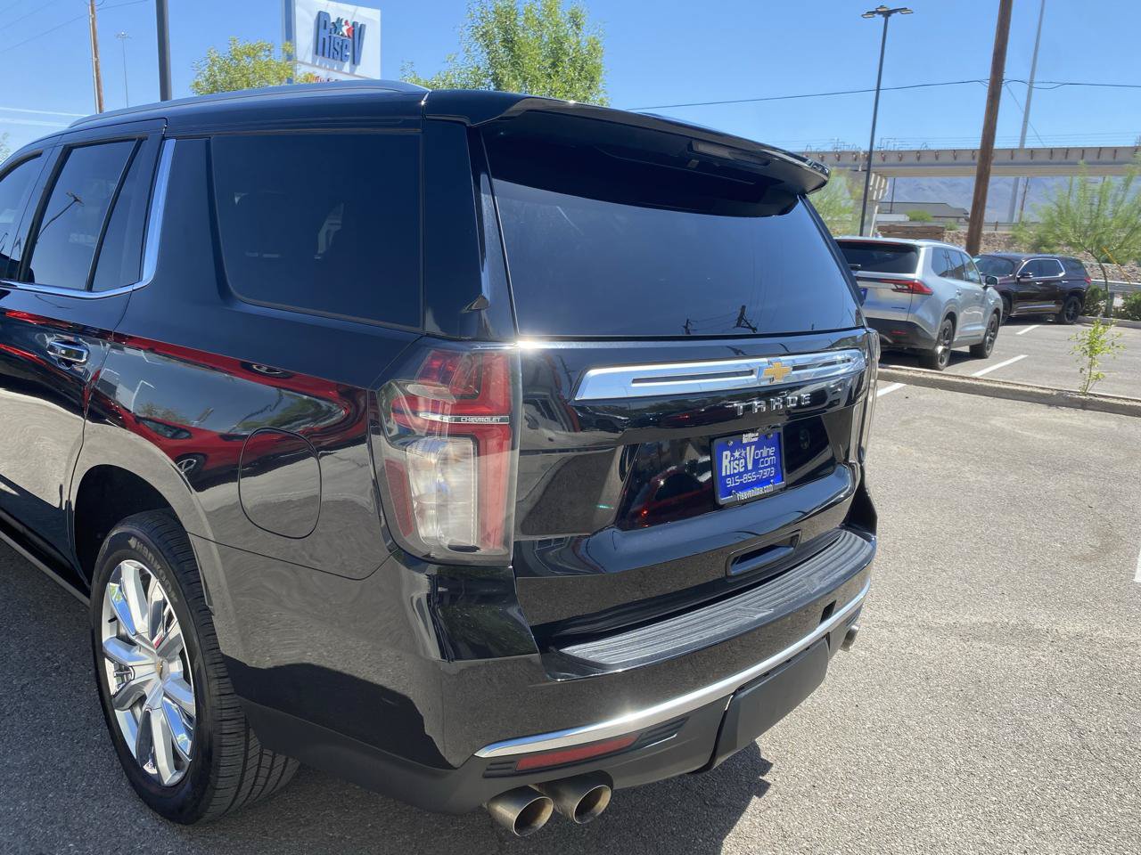 Used 2023 Chevrolet Tahoe High Country AWD/4WD image 8