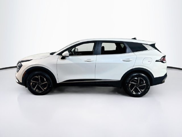Used 2025 Kia Sportage LX AWD/4WD image 4