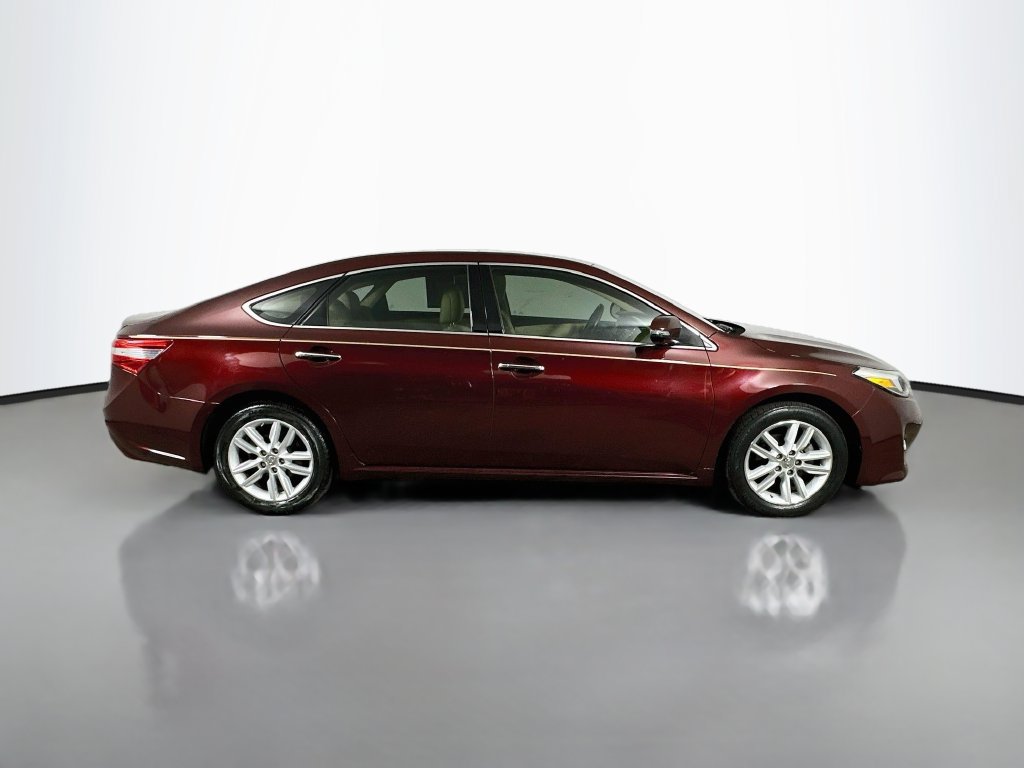 Used 2014 Toyota Avalon XLE Premium FWD image 7