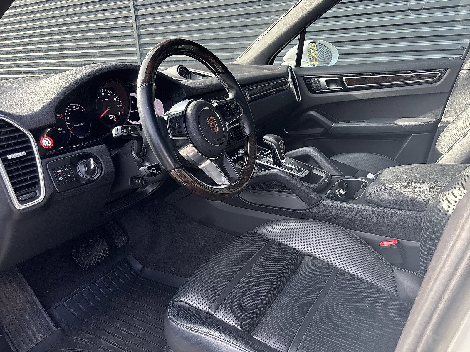 Certified 2022 Porsche Cayenne image 11