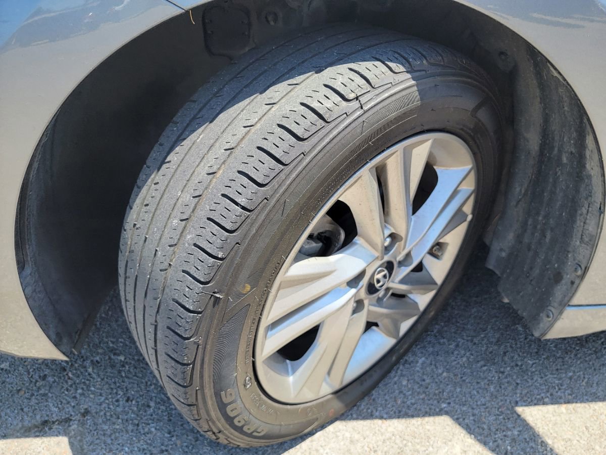 Used 2019 Hyundai Elantra SEL image 22